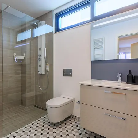 Terra Eden Brand New 1br W Private Garage *